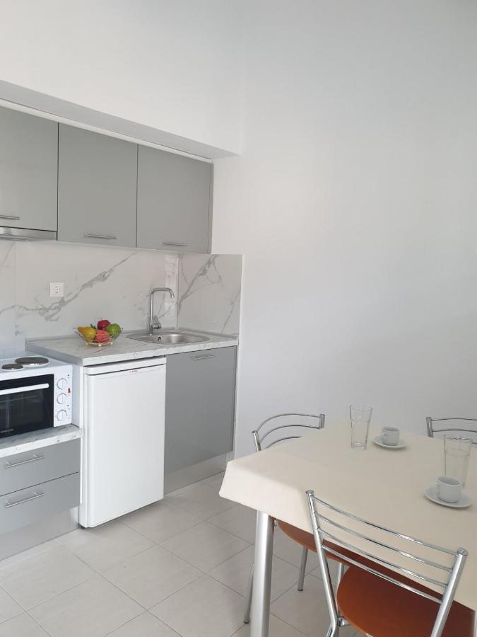 Pansion Alexandros By The Sea Aparthotel Nea Skioni Exterior foto
